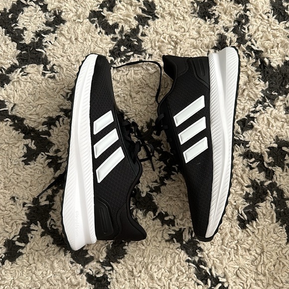 NWT • adidas • cloud foam comfort running shoes - Picture 2 of 8